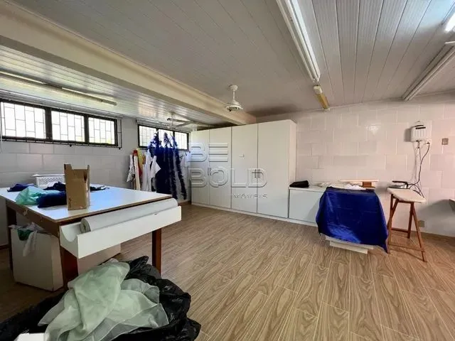 Imagem 3: Casa 4 Dormitórios em Coqueiros