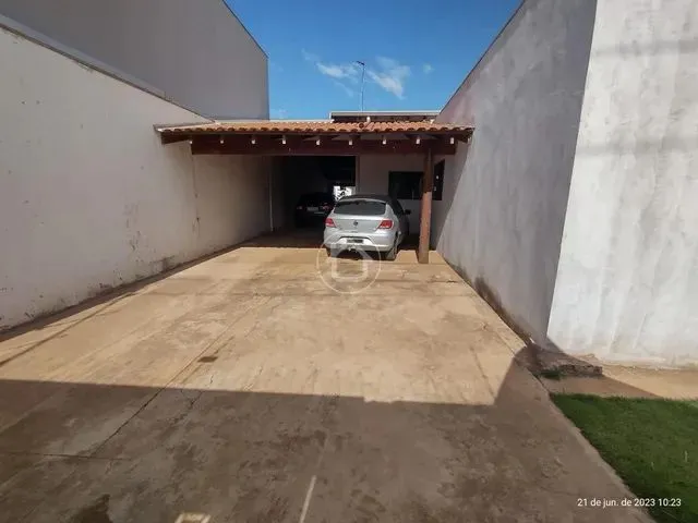 Imagem 2: Casa com 04 Dormitórios no Jardim São Conrado