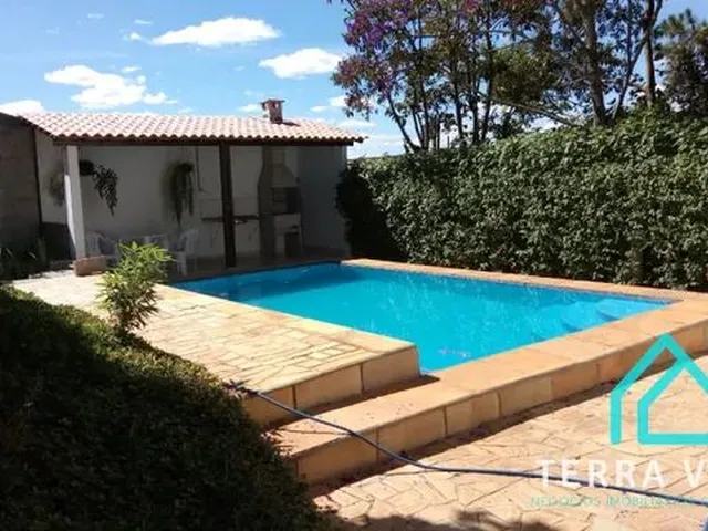 Imagem 1: Casa a Venda de 3 Quartos (Sendo 1 Suíte) em Caxambu-Mg com 1800M2 de Terreno