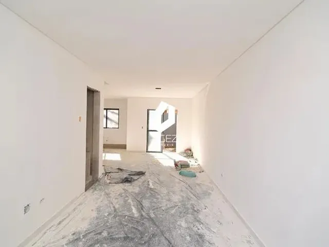 Imagem: Sobrado Novo em Condomínio com Terraço!