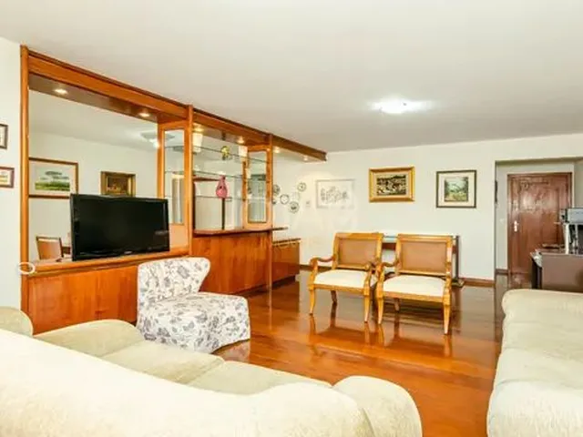 Imagem: Curitiba - Apartamento Padrão - Batel