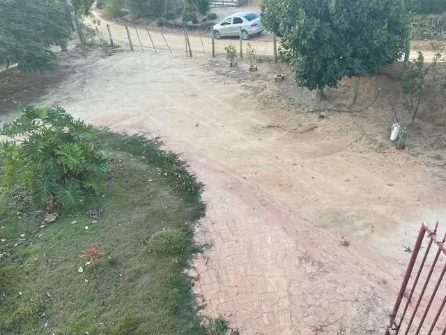 Imagem 6: 2 Casa com Terreno Amplo
