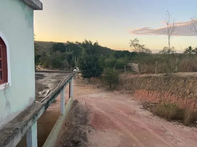Imagem 5: 2 Casa com Terreno Amplo