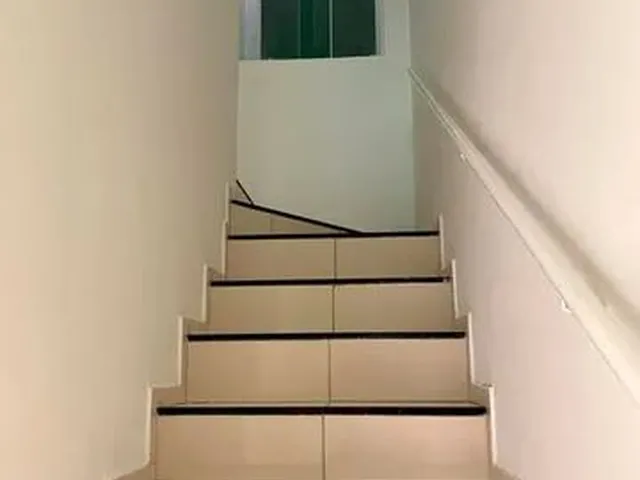 Imagem 6: Excelente Casa Duplex com Ótima Localização. 03 Suítes na Parte Superior, Sendo 02