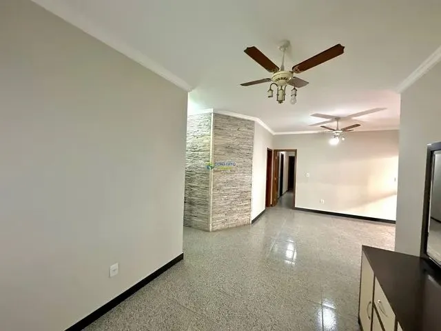 Imagem 13: Casa de Condomínio Térrea para Aluguel Tem 390 Metros Quadrados com 5 Quartos