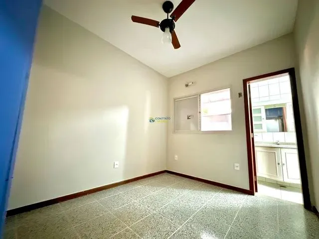 Imagem 3: Casa de Condomínio Térrea para Aluguel Tem 390 Metros Quadrados com 5 Quartos