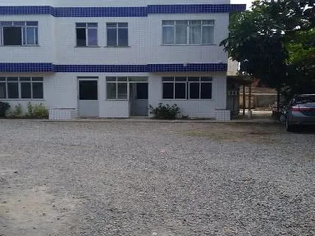 Imagem: Alugo Apartamento no Farol de Itapuã, Térreo