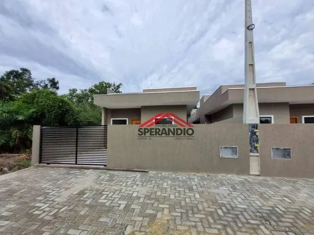 Imagem: Casa com 3 Dormitórios À Venda, 59 M²