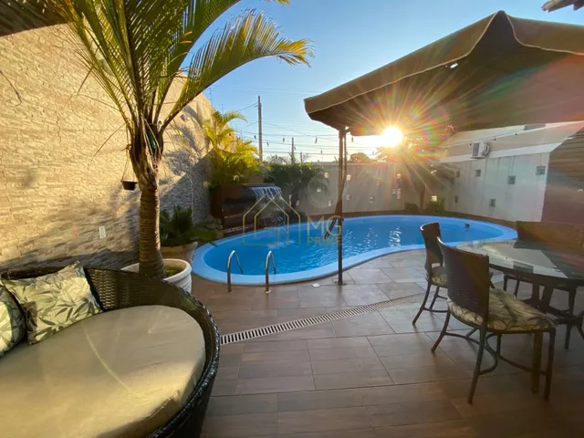 Imagem: Casa 04 Dormitórios a 500 Metros da Praia