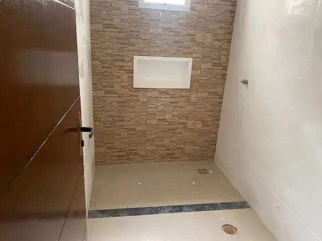 Imagem 6: Casa para Venda Tem 80 Metros Quadrados com 2 Quartos em Centro - Salinas - Mg