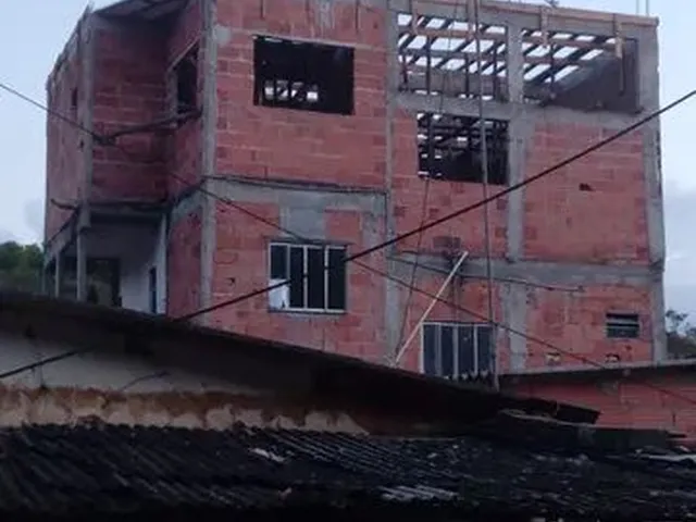 Imagem: Vende Se Casa no Valor de R$230.000, Aceito