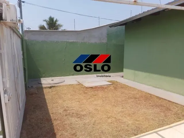 Imagem 9: Casa com 03 Quartos Sendo 01 Suíte, Garagem para 03 para Carros , Localizada no Cidade