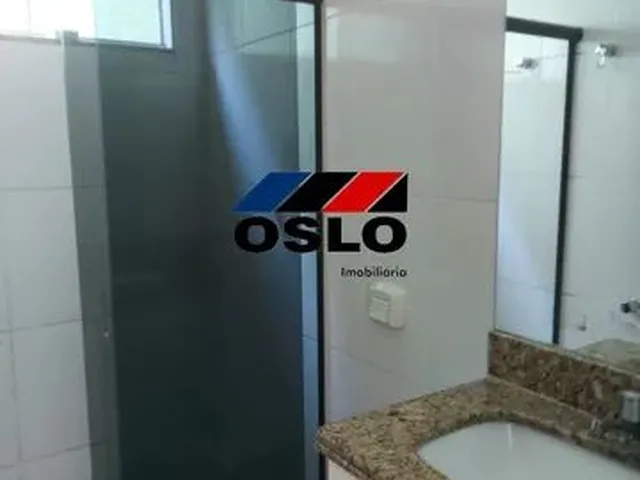 Imagem 4: Casa com 03 Quartos Sendo 01 Suíte, Garagem para 03 para Carros , Localizada no Cidade