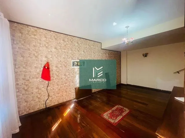 Imagem: Casa com 4 Dormitórios À Venda, 220 M²