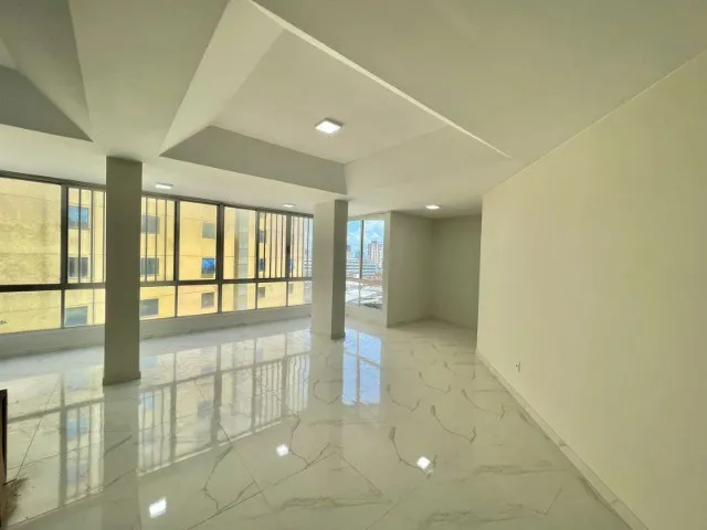 Imagem: 3 Suítes, 195M², 02 Vgs, em Nazaré