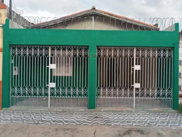 Imagem: Casa no Campo dos Velhos. Perto da Gruta