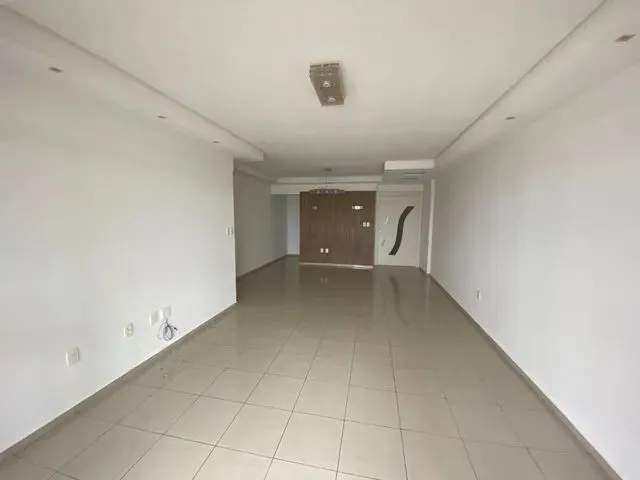 Imagem 8: Apartamento na Orla de Petrolina no Edifício Chateau Lafite. Imóvel Recém-Reformado