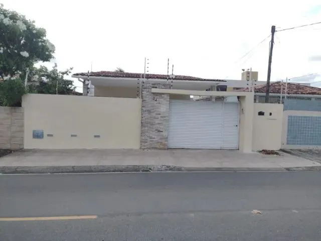 Imagem: Otima Casa nos Bancários com 3Qts Dependência