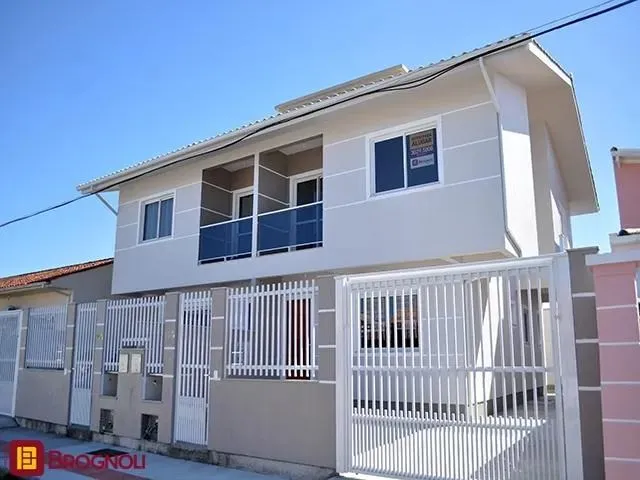 Imagem: Casa de 3 Quartos para Alugar no Bairro