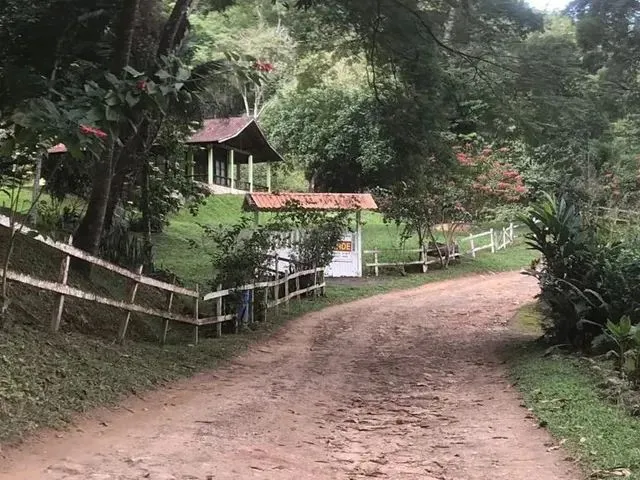 Imagem 4: Sitio Próximo a Cachoeira da Amorosa (Conceição de Macabú