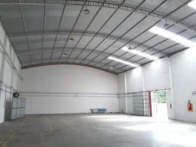 Imagem 2: Aluga-Se Excelente Galpão, 805 M² de Área Construída no Santo Antonio Documentado!