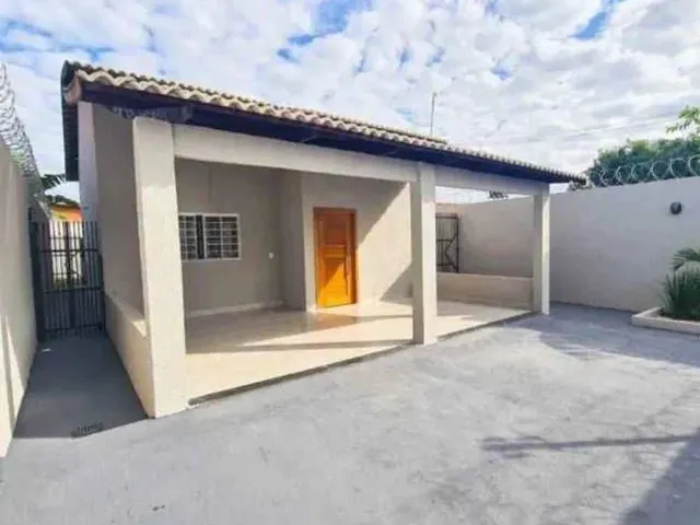 Imagem: Casa para Venda com 3 Quartos em Jabour