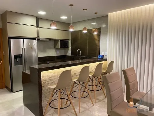 Imagem: Oportunidade, Casa de Alto Padrão no Bairro