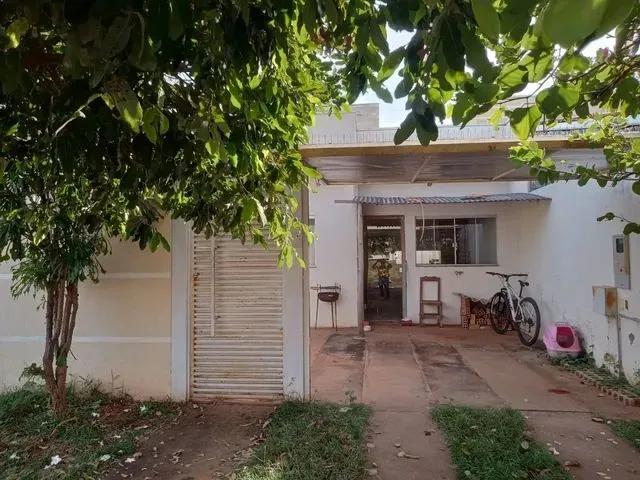Imagem 1: Vendo Casa no Bairro Setsul em Bom Estado