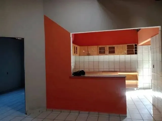 Imagem 1: Casa para Venda com 65 Metros Quadrados com 2 Quartos em Centro - Camaçari - Ba