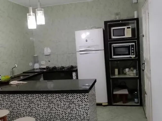 Imagem 5: Aluguel de Casa com Piscina e Sem Piscina
