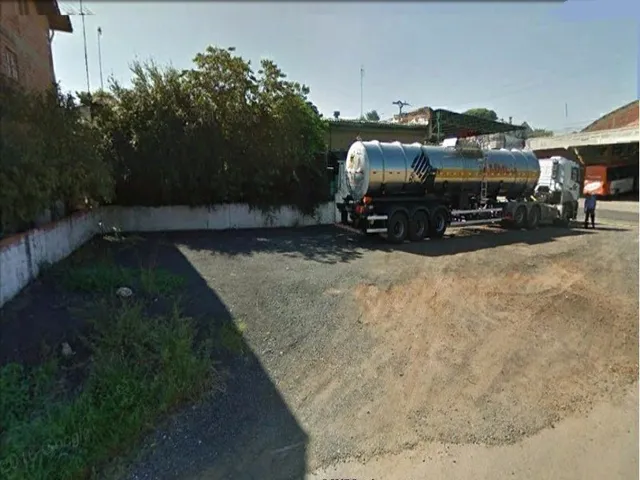Imagem: Pavilhão para venda em Canoas, RS, muito