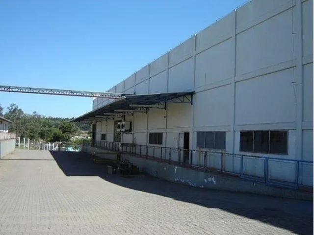 Imagem 3: Pavilhão para venda em Nova Santa Rita, RS. Com excelente Padrão construtivo. Área