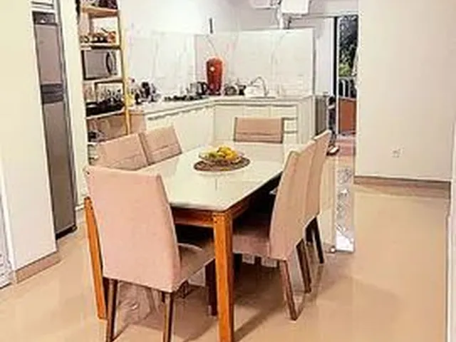 Imagem: Temos Um Quarto Numa Casa Incrível para