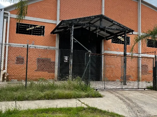 Imagem: Pavilhão para Aluguel junto ao Aéroporto