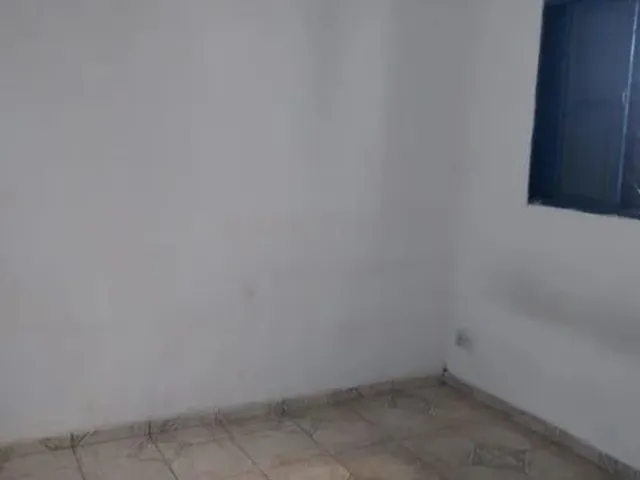 Imagem 9: Kitnet e Uma Casa com Garagem