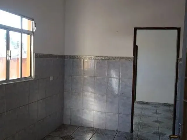 Imagem 11: Kitnet e Uma Casa com Garagem