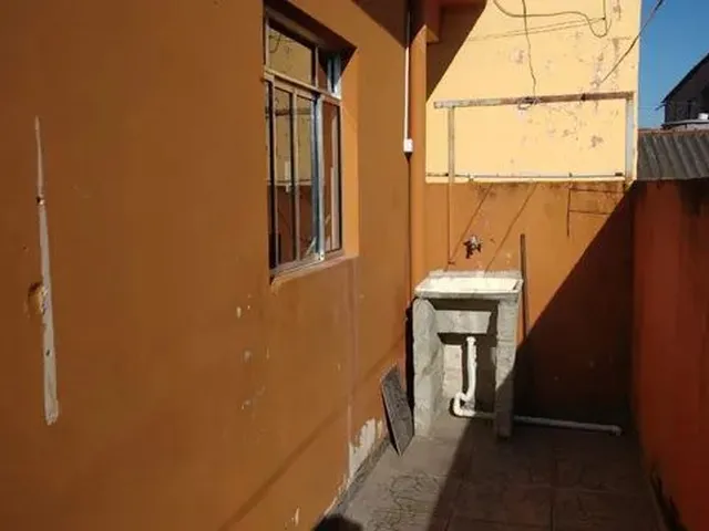 Imagem 12: Kitnet e Uma Casa com Garagem