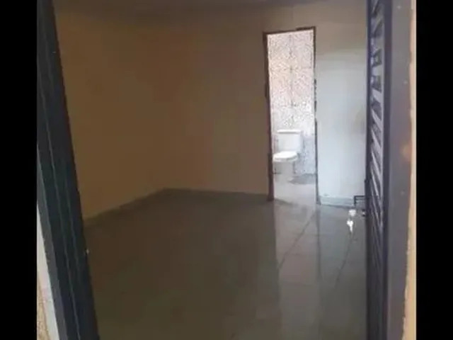 Imagem 8: Alugo Casa de 03 Quartos no Centro de Santo Antônio do Descoberto/Go