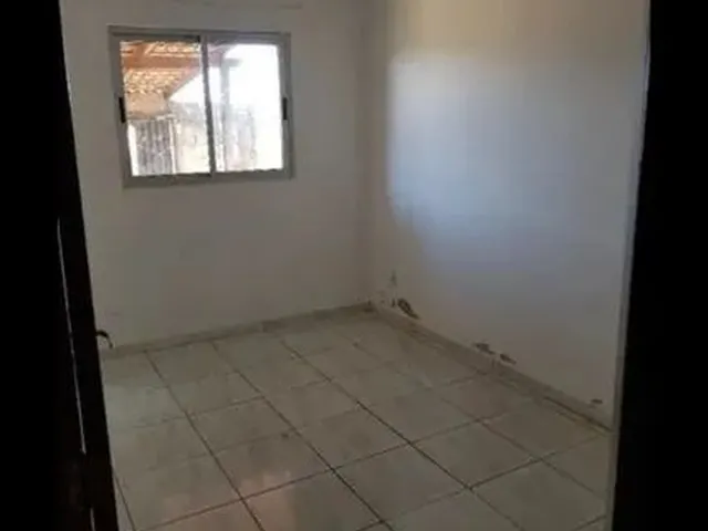 Imagem 4: Alugo Casa de 03 Quartos no Centro de Santo Antônio do Descoberto/Go