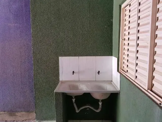 Imagem 3: Alugo Casa de 03 Quartos no Centro de Santo Antônio do Descoberto/Go