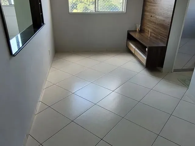 Imagem: O apartamento possui 2 Dormitórios, 1 Banheiro, 1 Vaga na