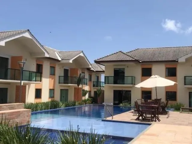 Imagem: Casa em Condomínio no Mês de Julho em