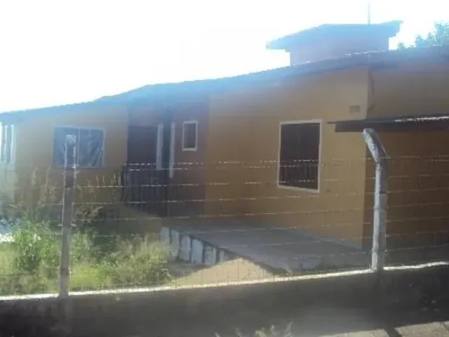 Imagem: Casa em Grande Lote de 02 Pavimentos no