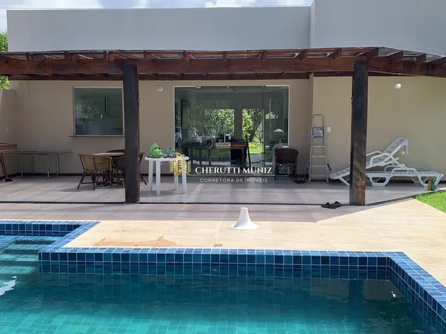Imagem: Linda casa em condomínio com piscina
