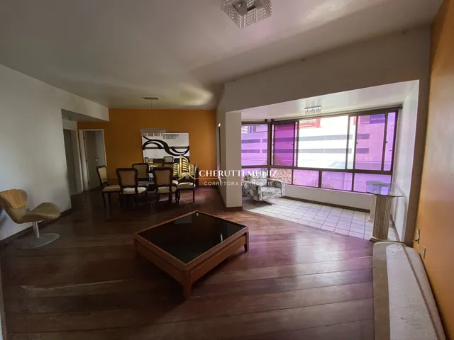 Imagem: Amplo apartamento 4/4 na Pituba