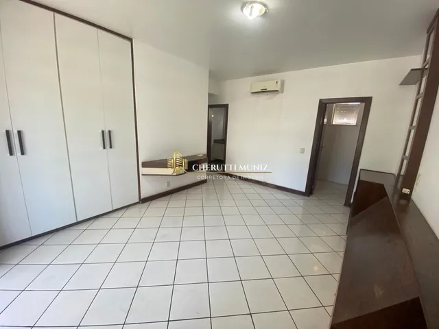 Imagem 11: Apartamento Alto Padrão 4/4 em Ondina
