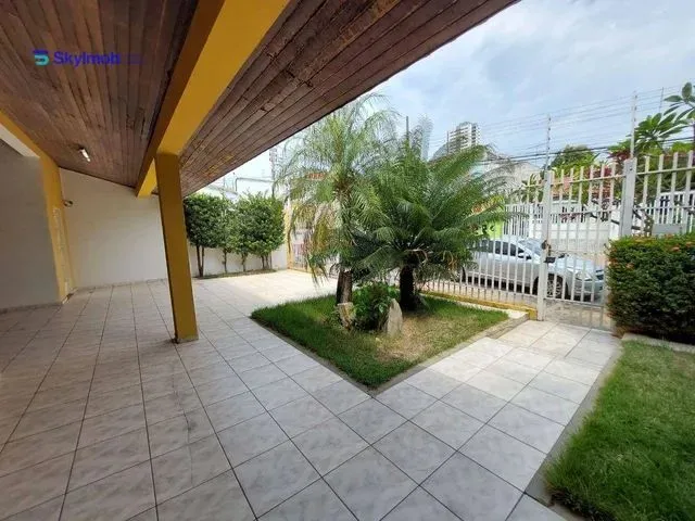 Imagem 8: Ampla Casa À Venda com 338M² - 4 Dormitórios Sendo 4 Suítes com Piscina no Jardim