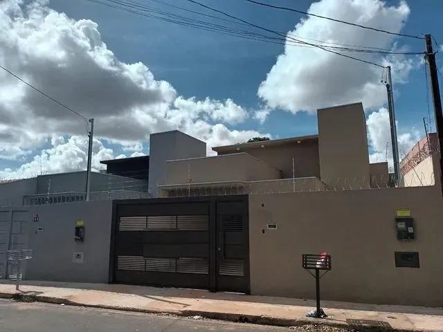 Imagem: Casa com Ótimo Acabamento Bairro Tiradentes