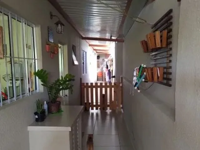 Imagem 4: Casa com Armários Planejados, com 3 Quartos, 1 Suíte com Ótima Localização