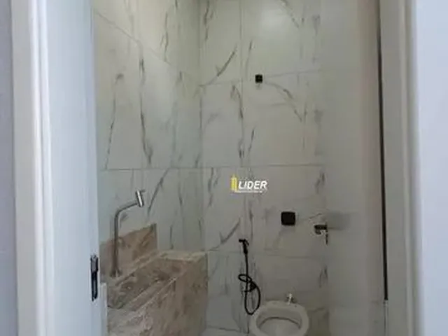 Imagem 14: Casa para Aluguel, 3 Quartos, 1 Suíte, 3 Vagas, Bosque dos Buritis - Uberlândia/Mg